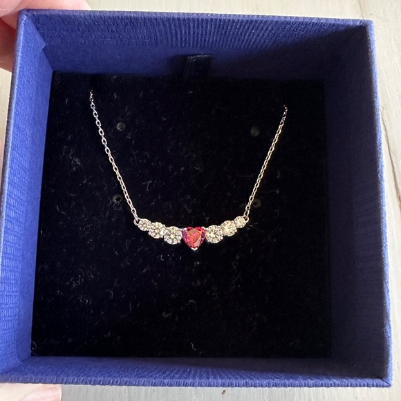 Swarovski Love Necklace with adjustable chain - Picture 1 of 5